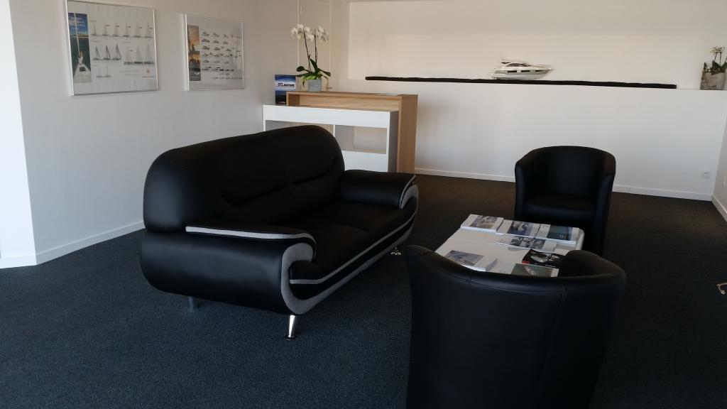 Showroom Jeanneau Granville Port du Hrel